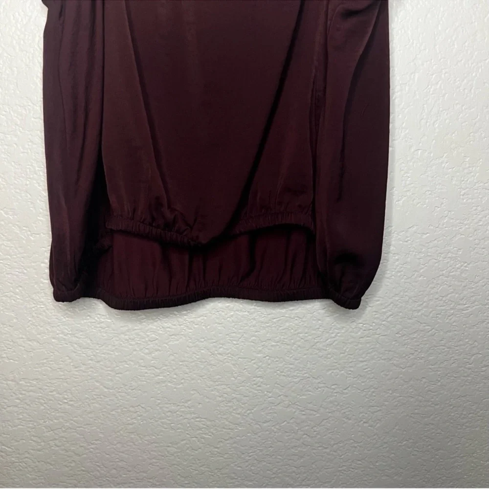 Express V-Neck Lace Trim Sleeveless Blouse Size: L - Picture 6 of 8